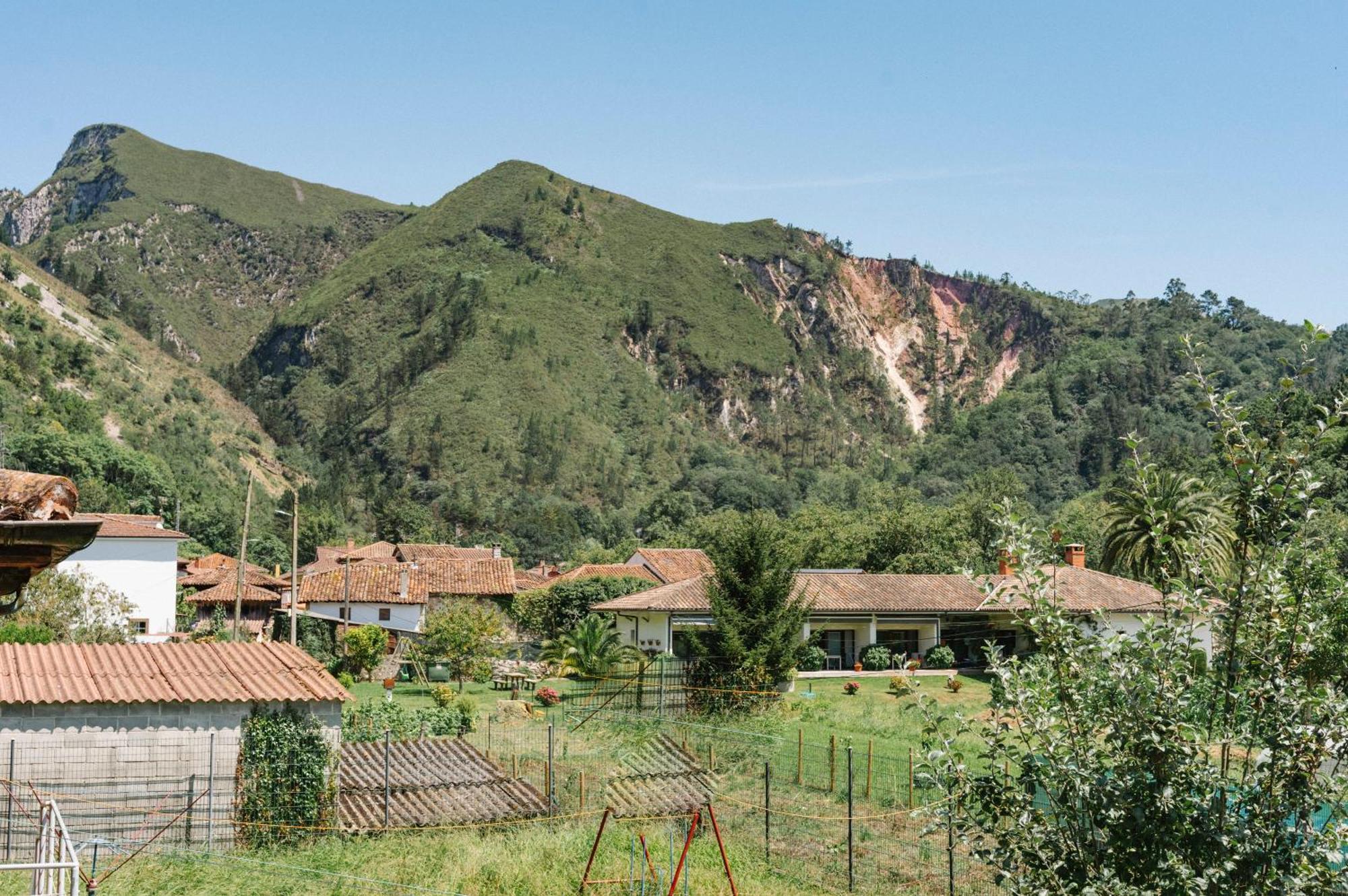 Apartamento Vista Montana Onís Exterior foto